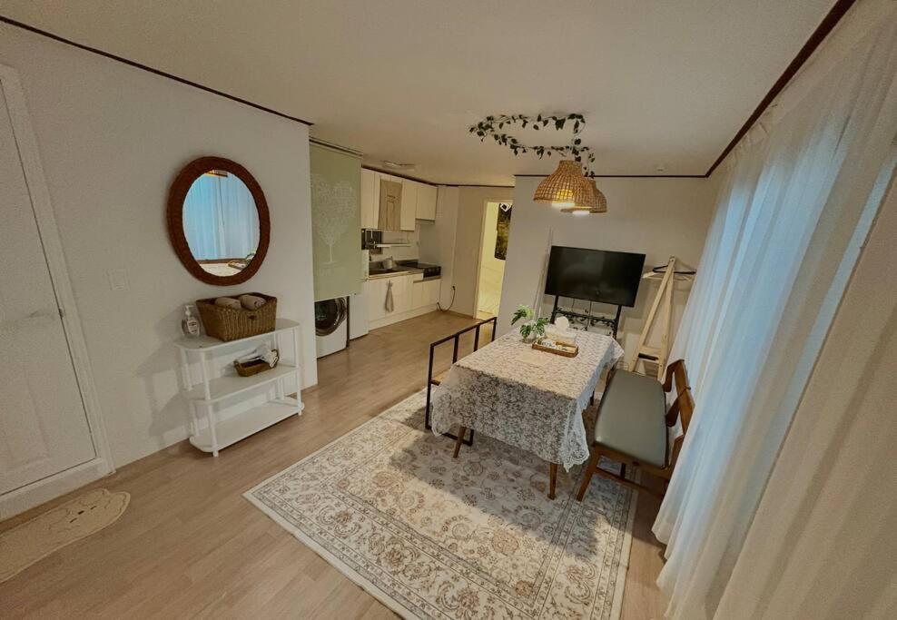 Ella Homestay Сеул Экстерьер фото